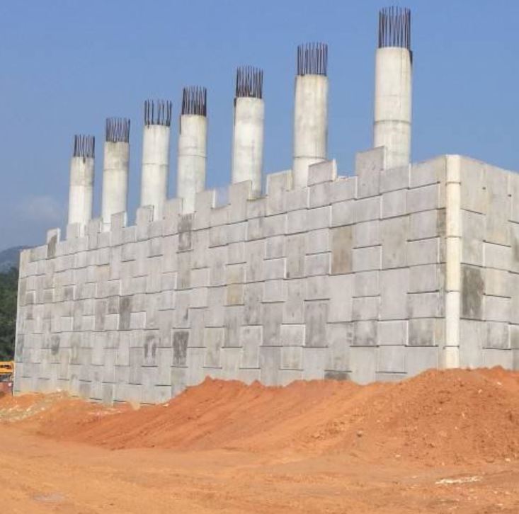Segmental Block Wall