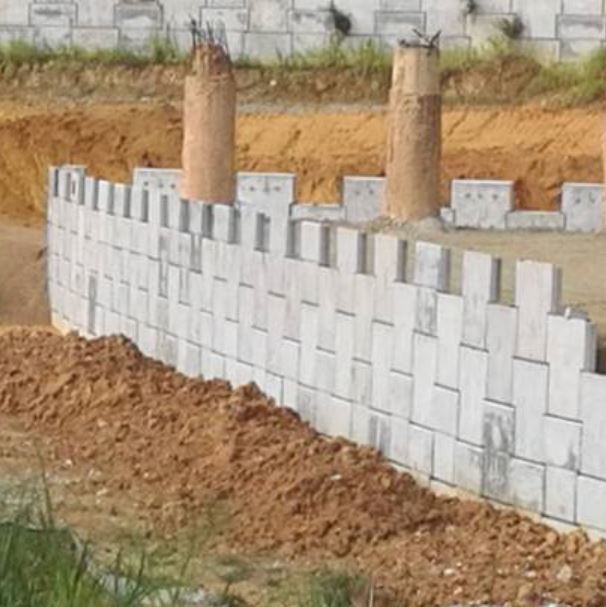 Segmental Wall Development