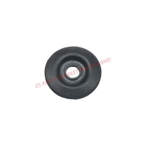 Nissan RD8 CK11 RR Dust Cover 44124-90006