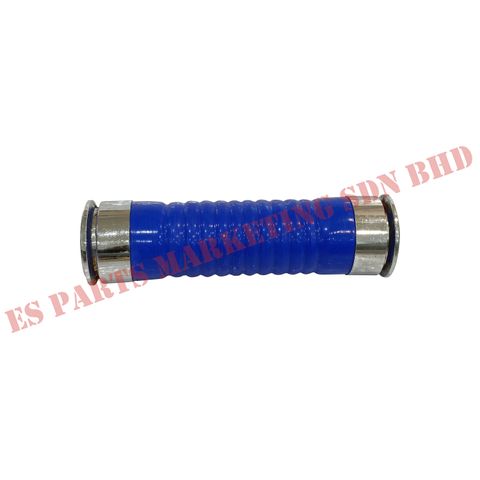 Volvo FL10 Lower Intercooler Hose 1675098, 1675212, 031.143, 1660264