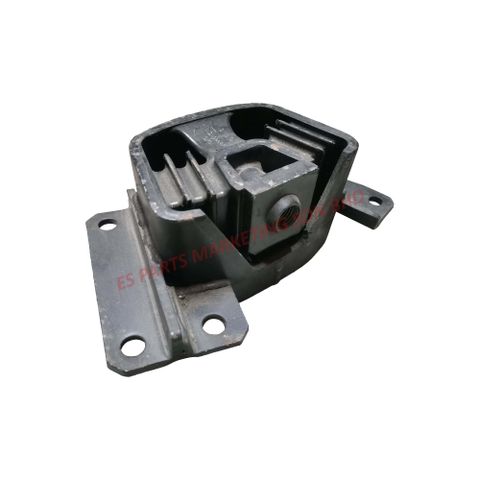 Isuzu 6WG1 RR Engine Mounting (RH) New 1-53225-370-1