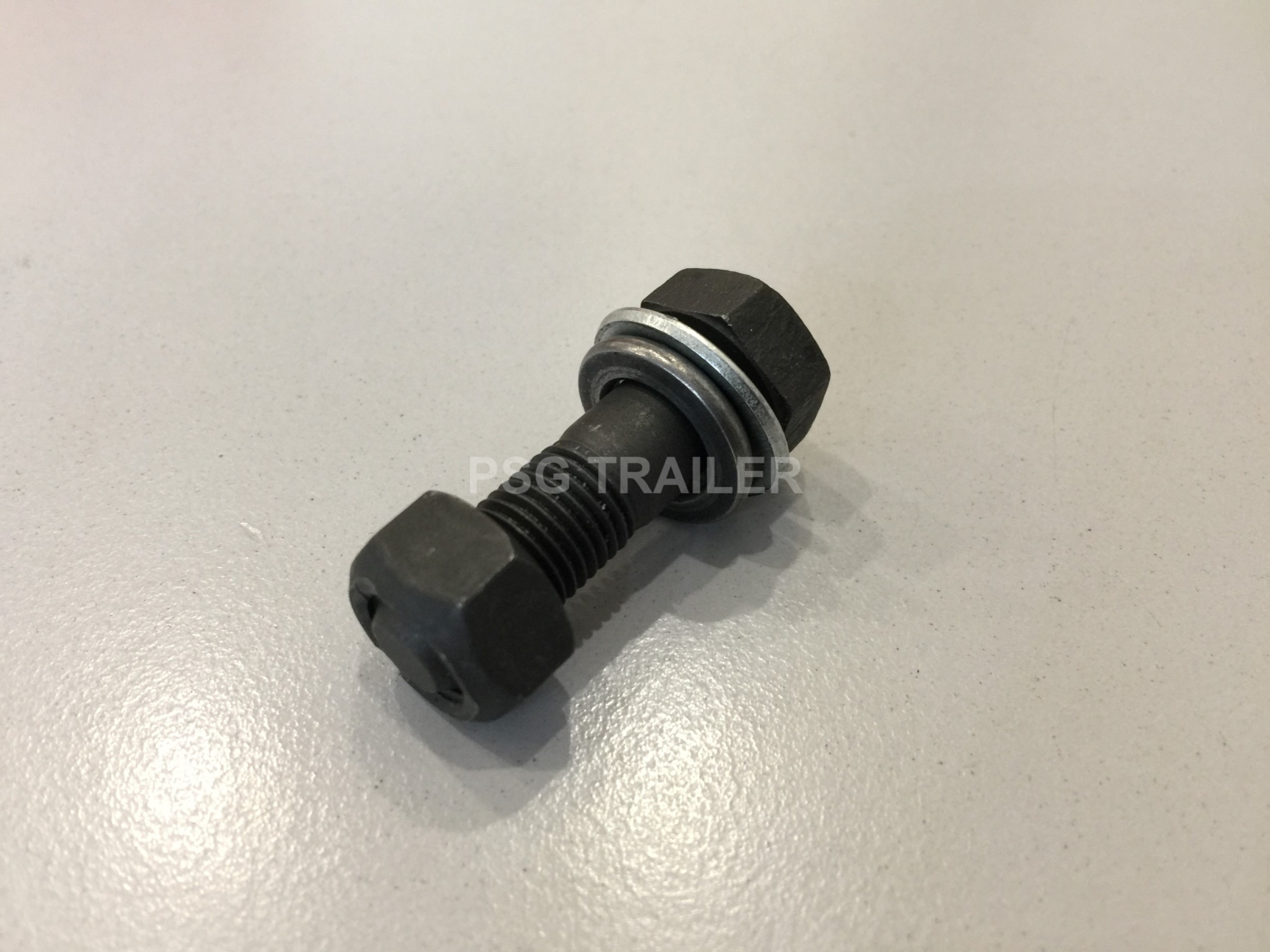 Volvo FL10 Propeller Bolt , 945997