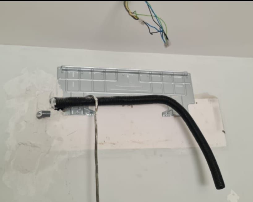 running-new-aircon-pipings
