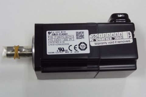 Yaskawa Servo Motor 100 watts  (SGMJV-01ADA61)