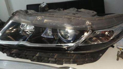 Honda Odyssey Head Lamp