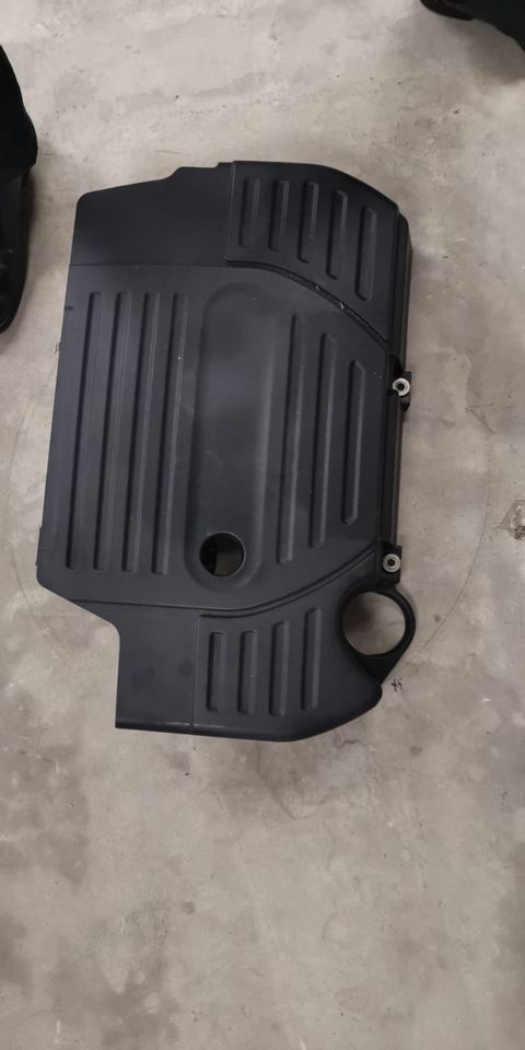 Suzuki SX4 Engine Cover