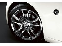 Nissan Part No.: 999W1-ZV001 19" Polished Forged Alloy Wheel(Rear 19 inch X 10.0 inch)