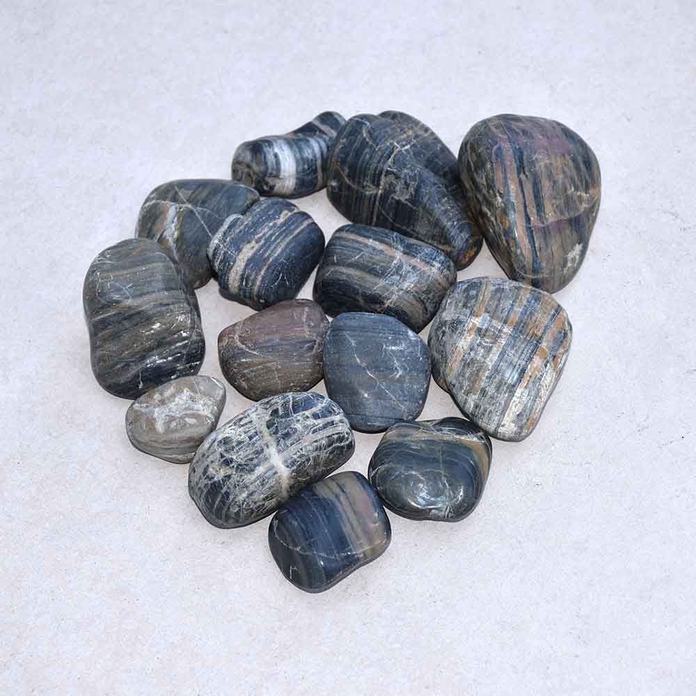 Stripe / Yellow Polished Pebbles (1-3cm)