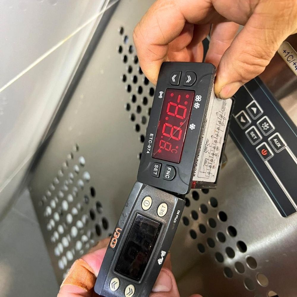 Coldroom Replacement of Temperature Controller