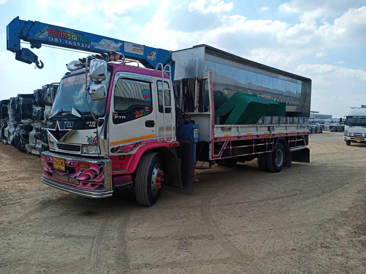 6 wheel truck Rental- Nakornpathom